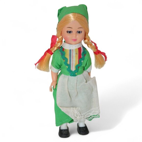 Vintage Irish Nationality Doll In Green Dress & Apron With Blonde Braids - Picture 1 of 7